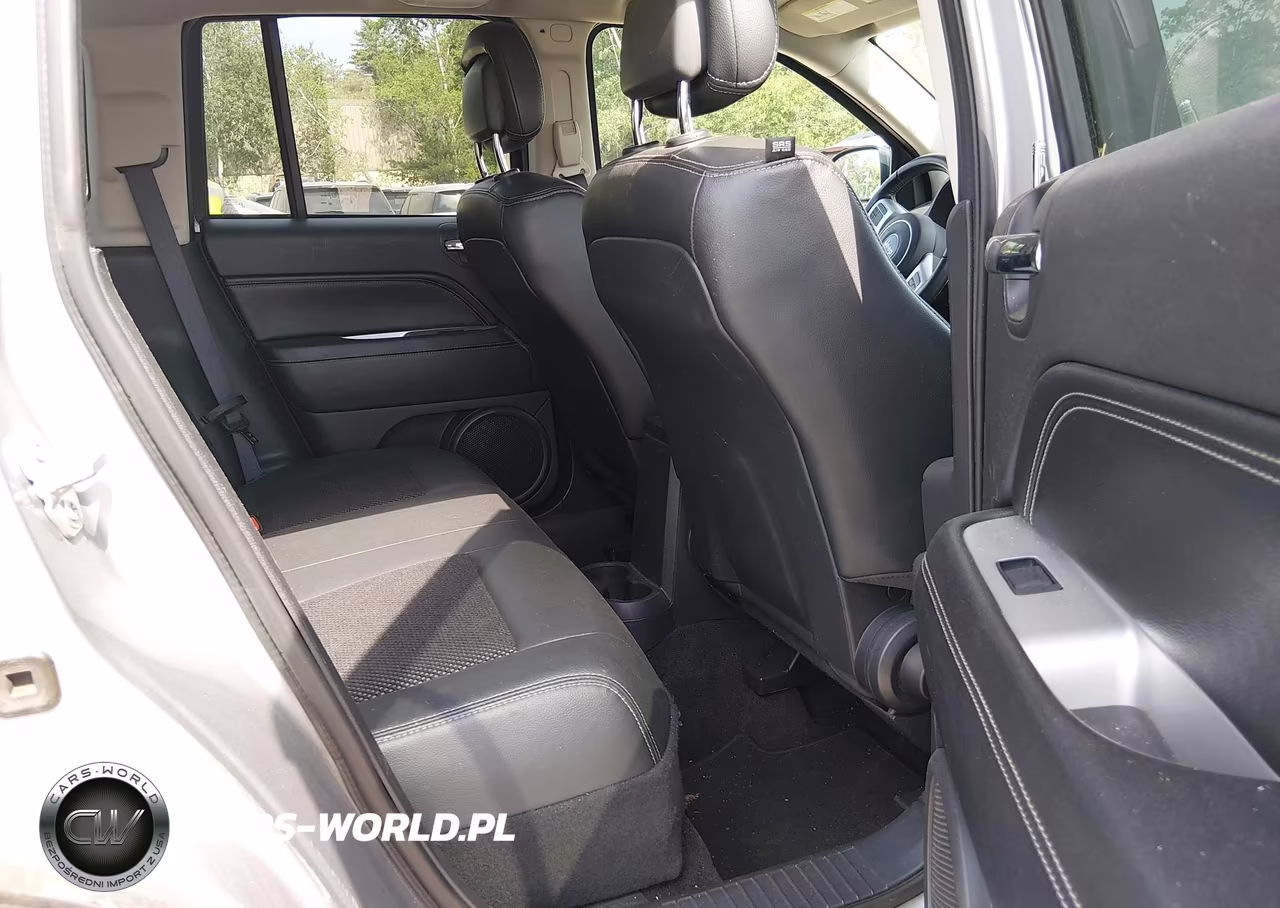 2017 Jeep Compass Latitude 4X4 VIN:1C4NJDEB5HD191794 - 8