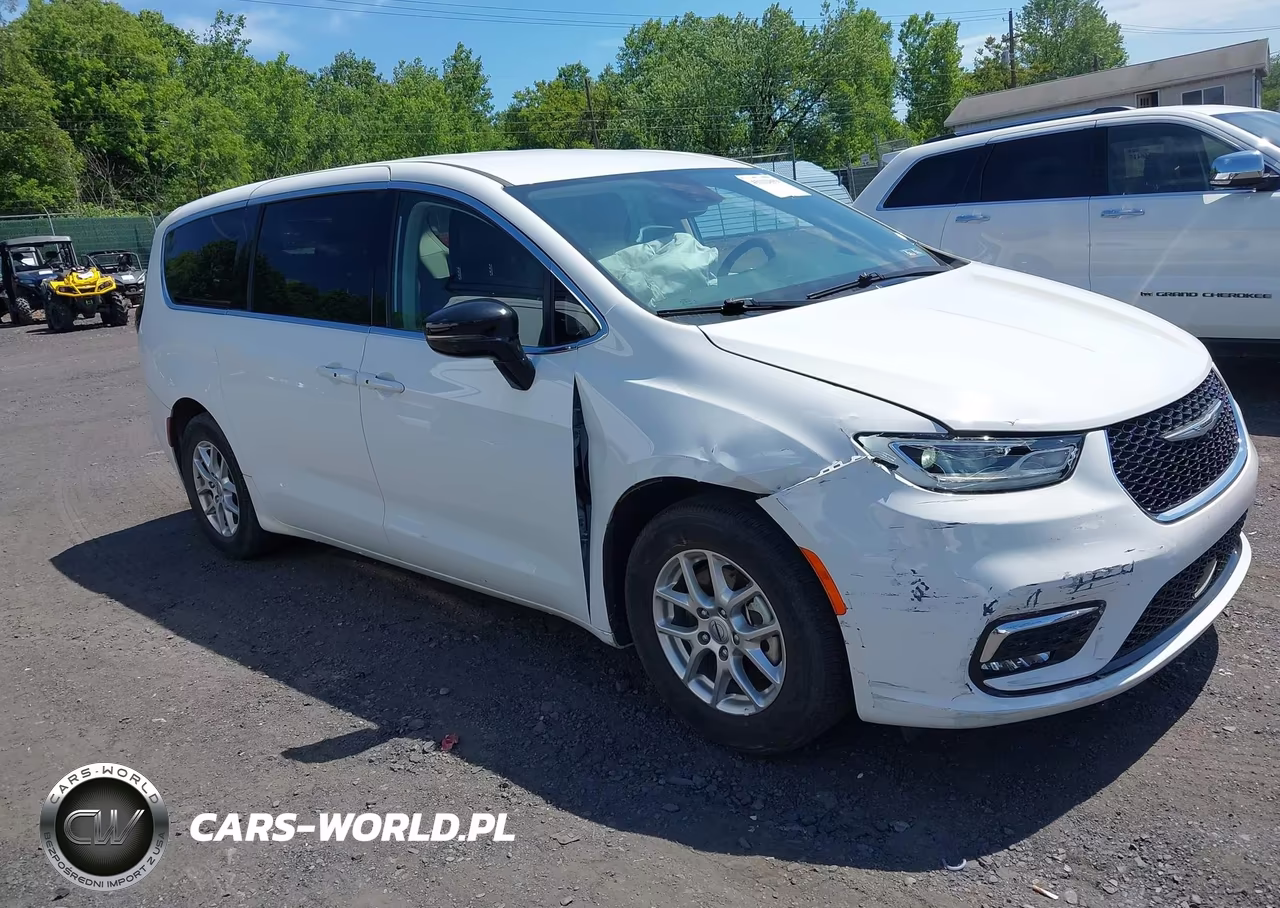 2024 Chrysler Pacifica Touring L VIN:2C4RC1BG9RR132532 - 1