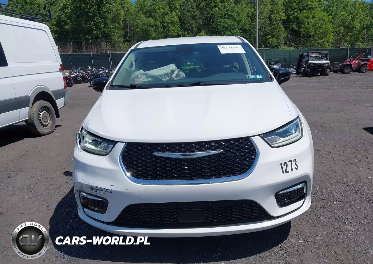 2024 Chrysler Pacifica Touring L VIN:2C4RC1BG9RR132532 - 12