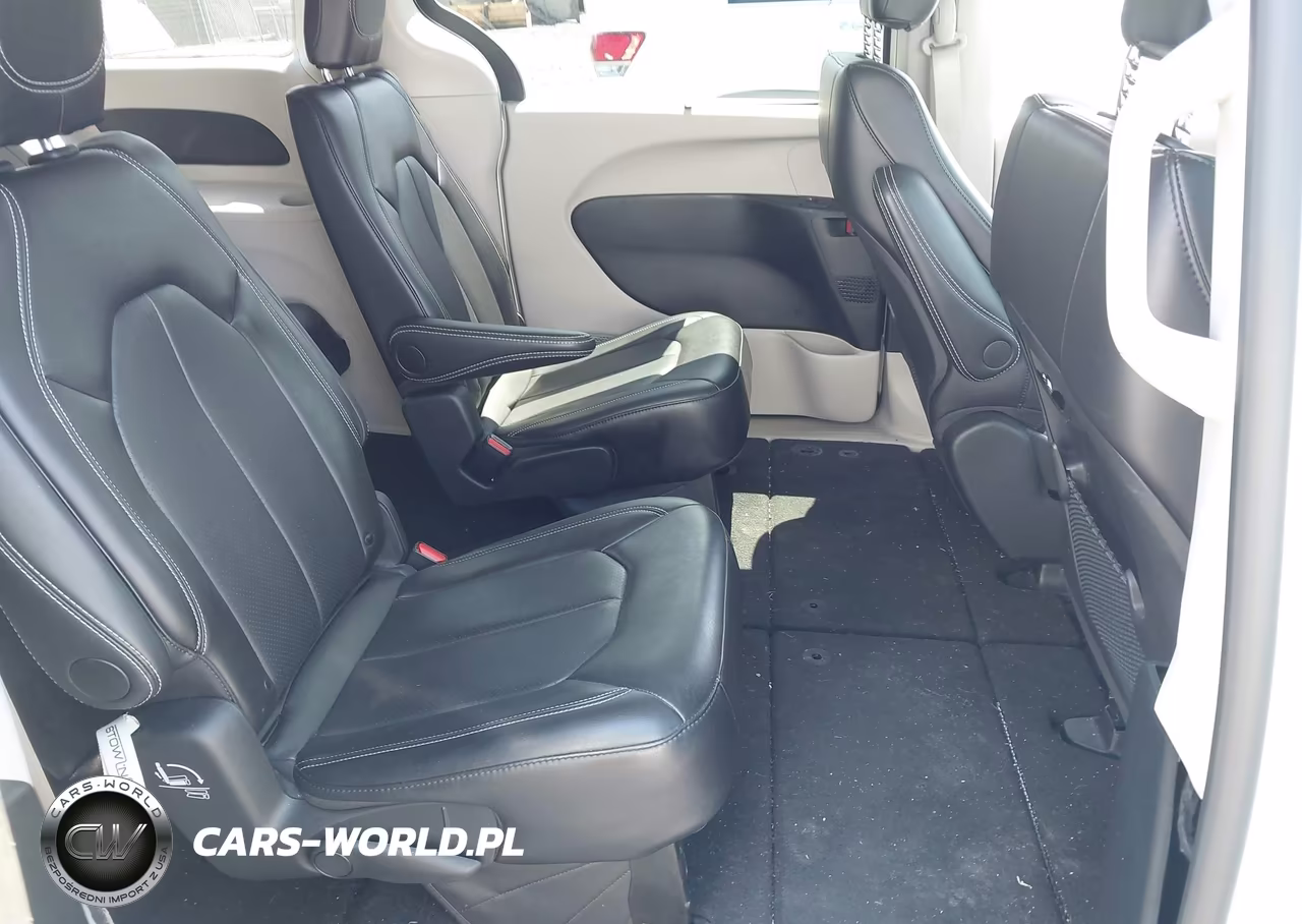 2024 Chrysler Pacifica Touring L VIN:2C4RC1BG9RR132532 - 8