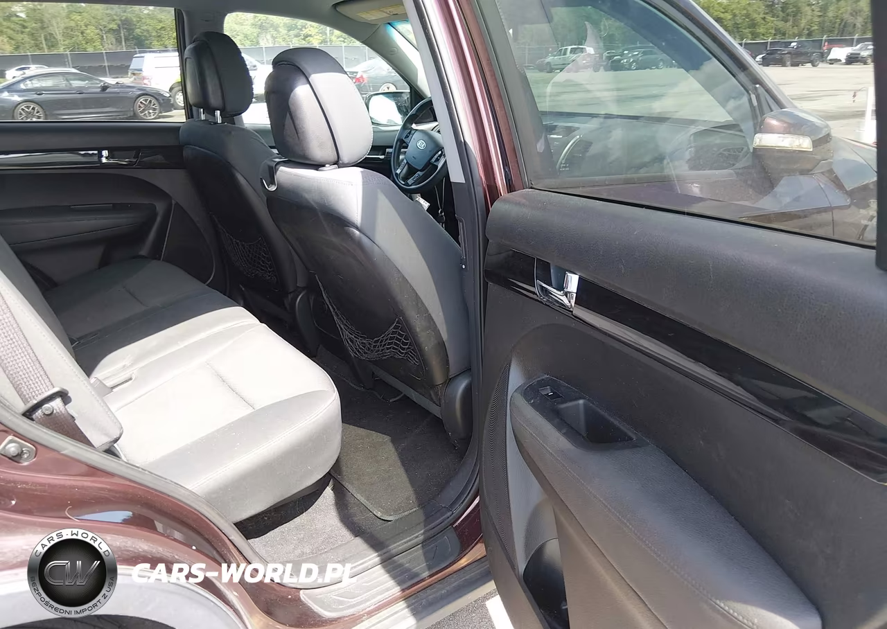 2013 Kia Sorento Lx VIN:5XYKTCA6XDG333083 - 8