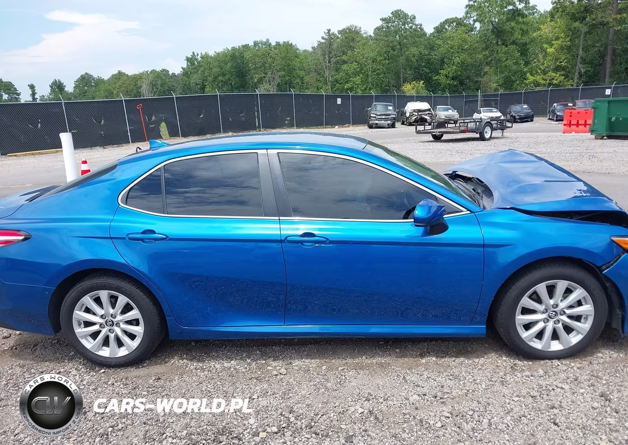 2019 Toyota Camry Le VIN:4T1B11HK4KU295189 - 14