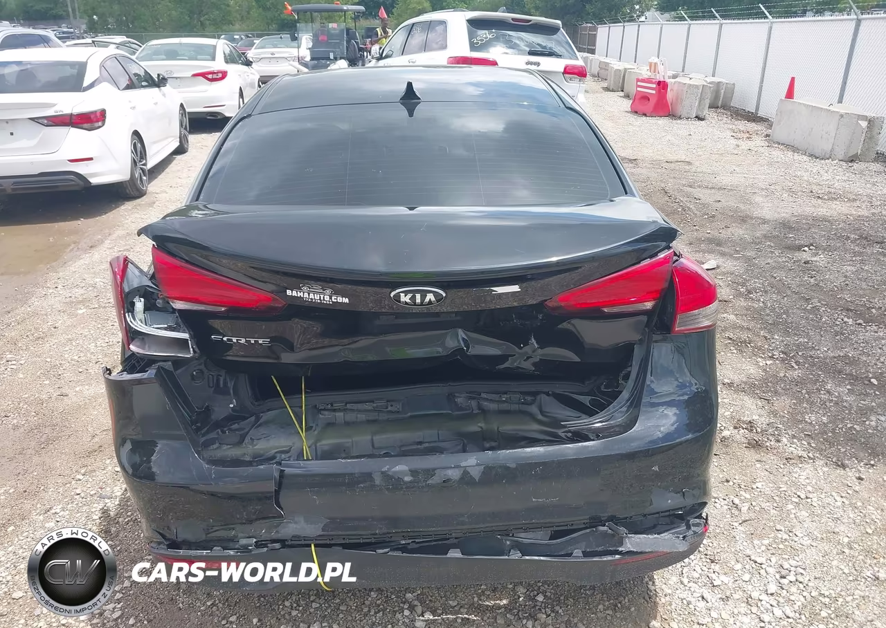 2018 Kia Forte Lx VIN:3KPFK4A75JE175649 - 16