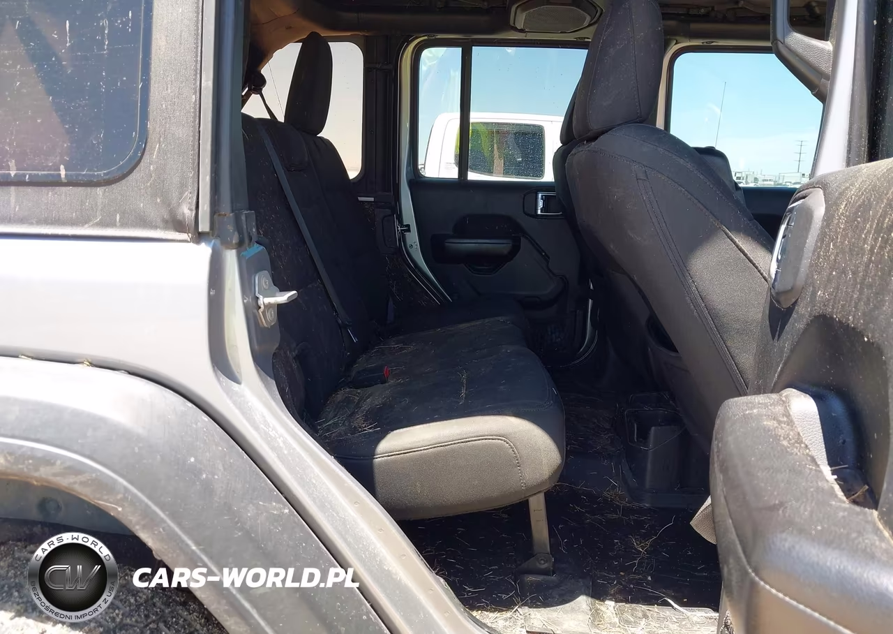 2018 Jeep Wrangler Unlimited Sport S 4X4 VIN:1C4HJXDG0JW137762 - 8