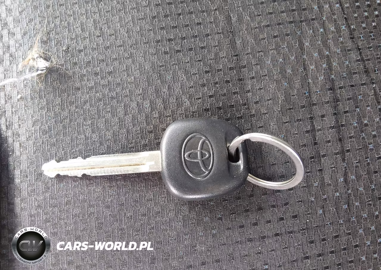 2010 Toyota Corolla S VIN:2T1BU4EE0AC469279 - 11