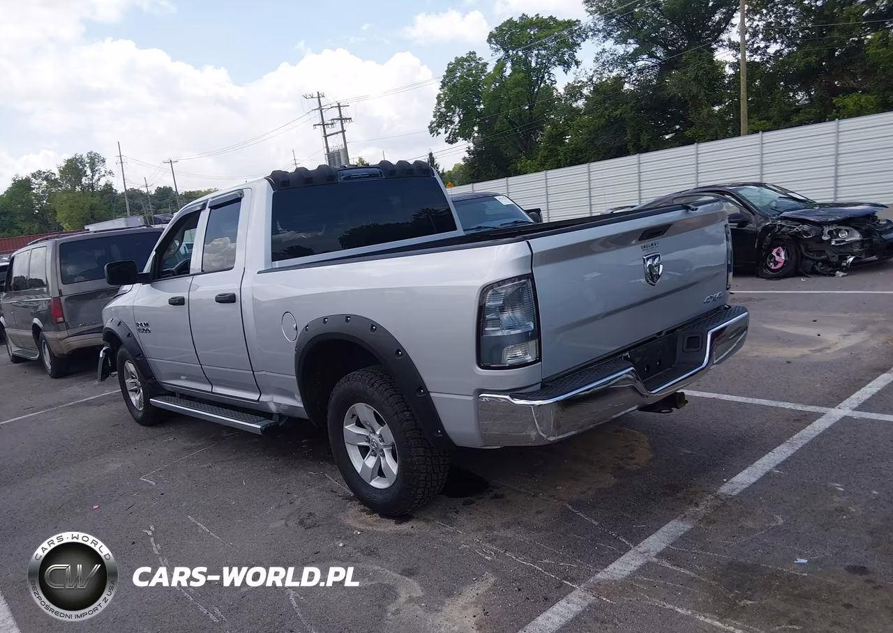 2018 Ram 1500 St VIN:1C6RR7FGXJS258999 - 3