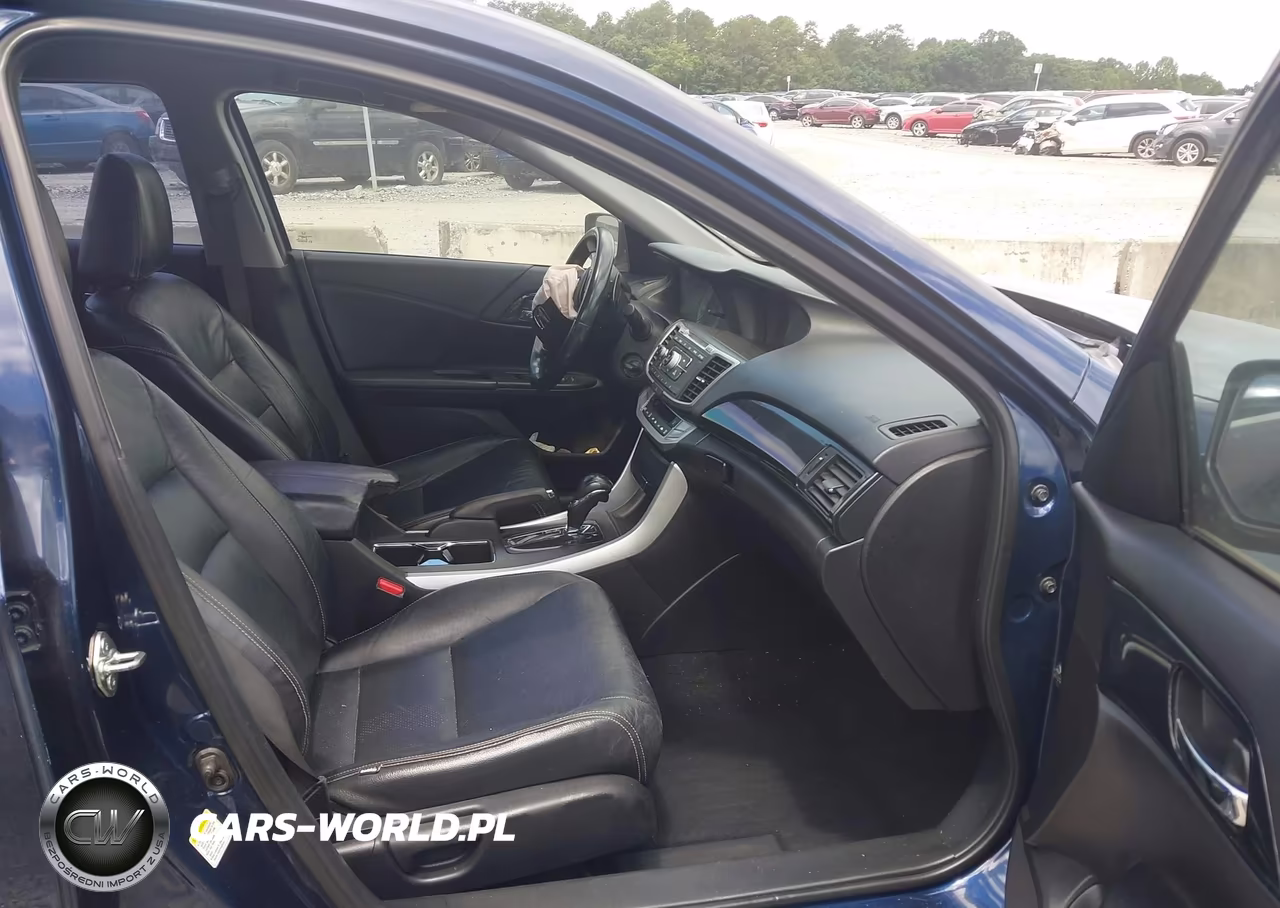 2015 Honda Accord Sport VIN:1HGCR2F5XFA203659 - 5