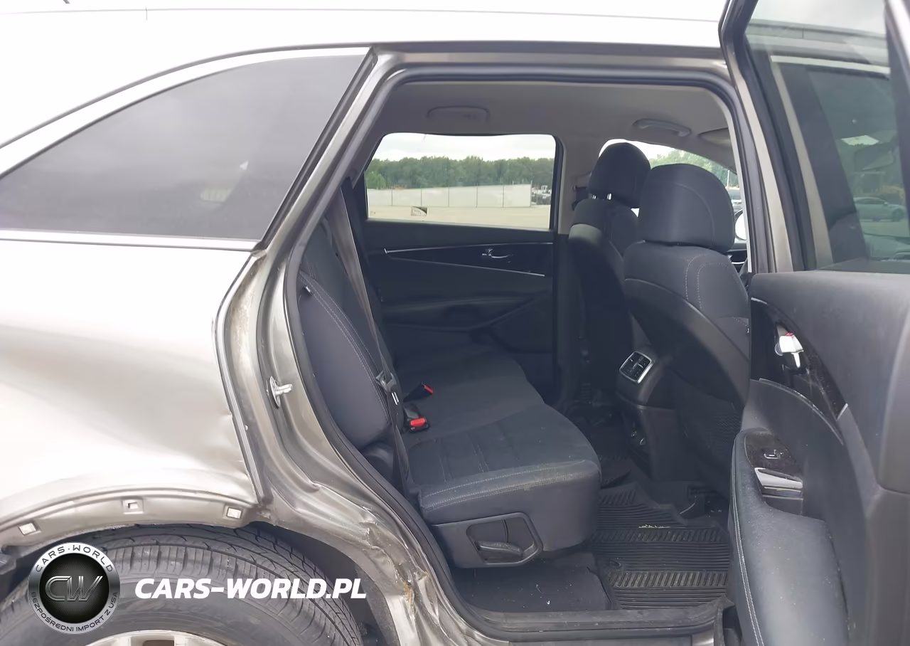 2017 Kia Sorento 2.4L Lx VIN:5XYPGDA33HG260991 - 8