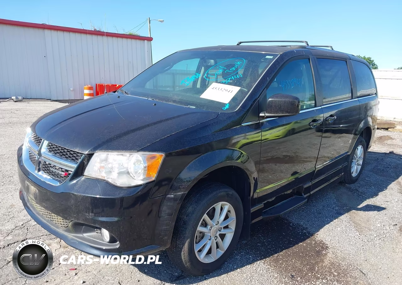 2018 Dodge Grand Caravan Sxt VIN:2C4RDGCG9JR179367 - 6