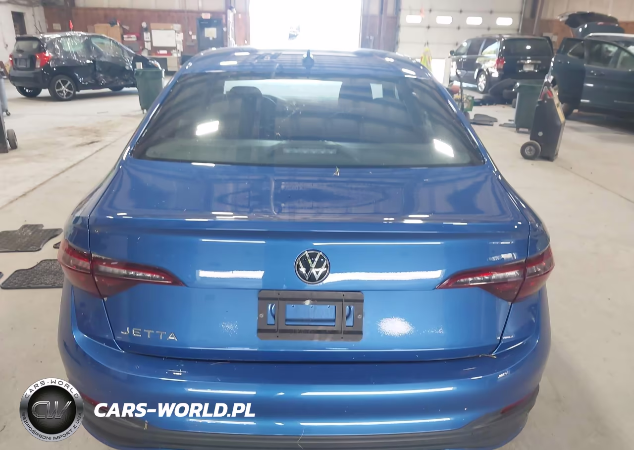 2024 Volkswagen Jetta 1.5T Sport VIN:3VWBM7BU6RM081678 - 16