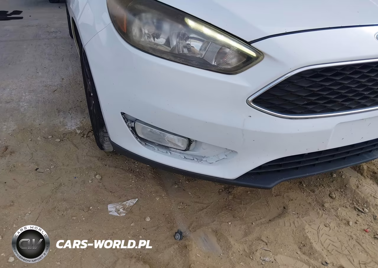 2016 Ford Focus Se VIN:1FADP3F25GL222233 - 6