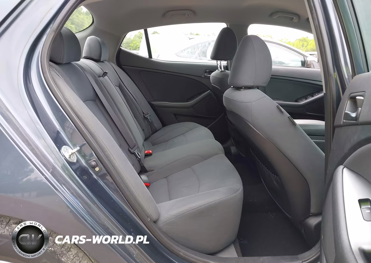 2015 Kia Optima Lx VIN:KNAGM4A71F5586691 - 8