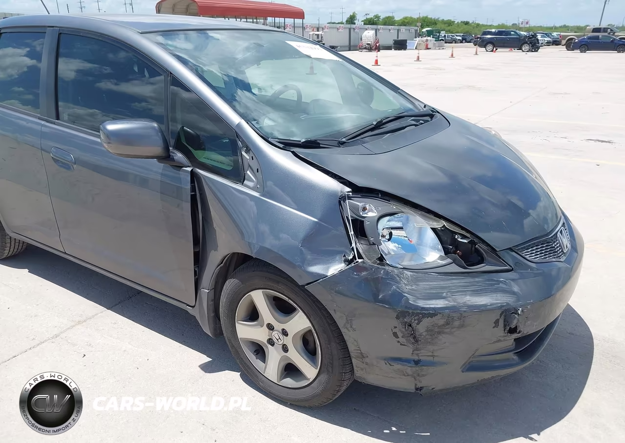 2013 Honda Fit VIN:JHMGE8H34DC017092 - 6