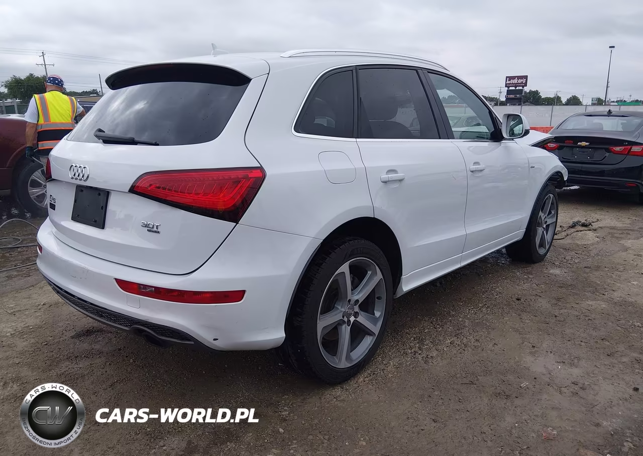 2014 Audi Q5 3.0T Premium Plus VIN:WA1DGAFP2EA005137 - 4