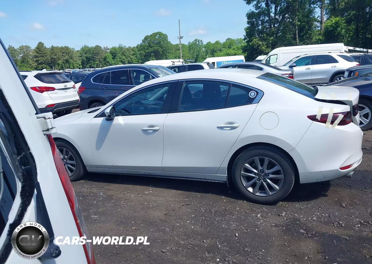 2021 Mazda Mazda3 2.5 S VIN:JM1BPAALXM1318260 - 14