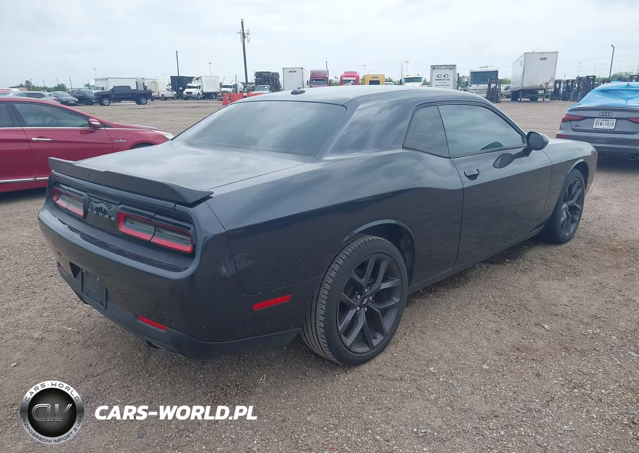 2019 Dodge Challenger Sxt VIN:2C3CDZAG6KH688039 - 4
