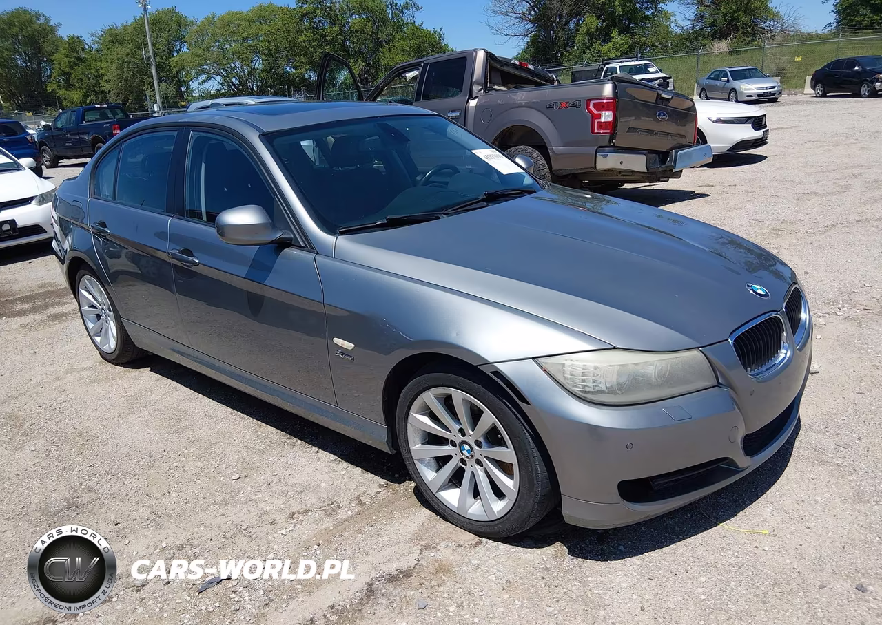 2011 BMW 328I xDrive – zdjęcie 1 z 11