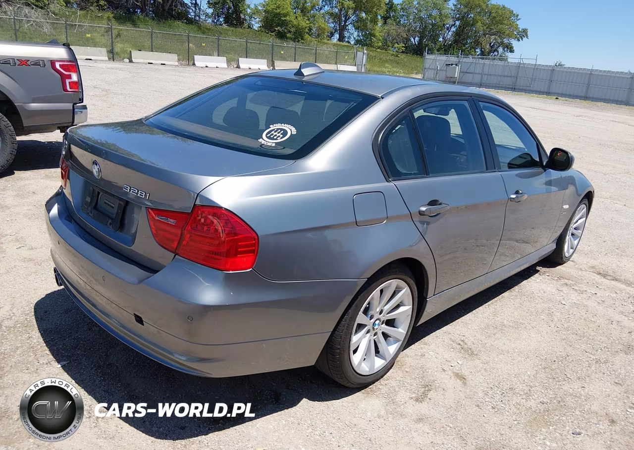 2011 BMW 328I xDrive VIN:WBAPK7C58BA771504 - 4