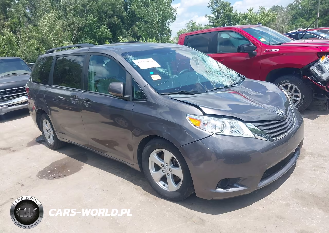 2015 Toyota Sienna Le 8 Passenger – zdjęcie 1 z 18