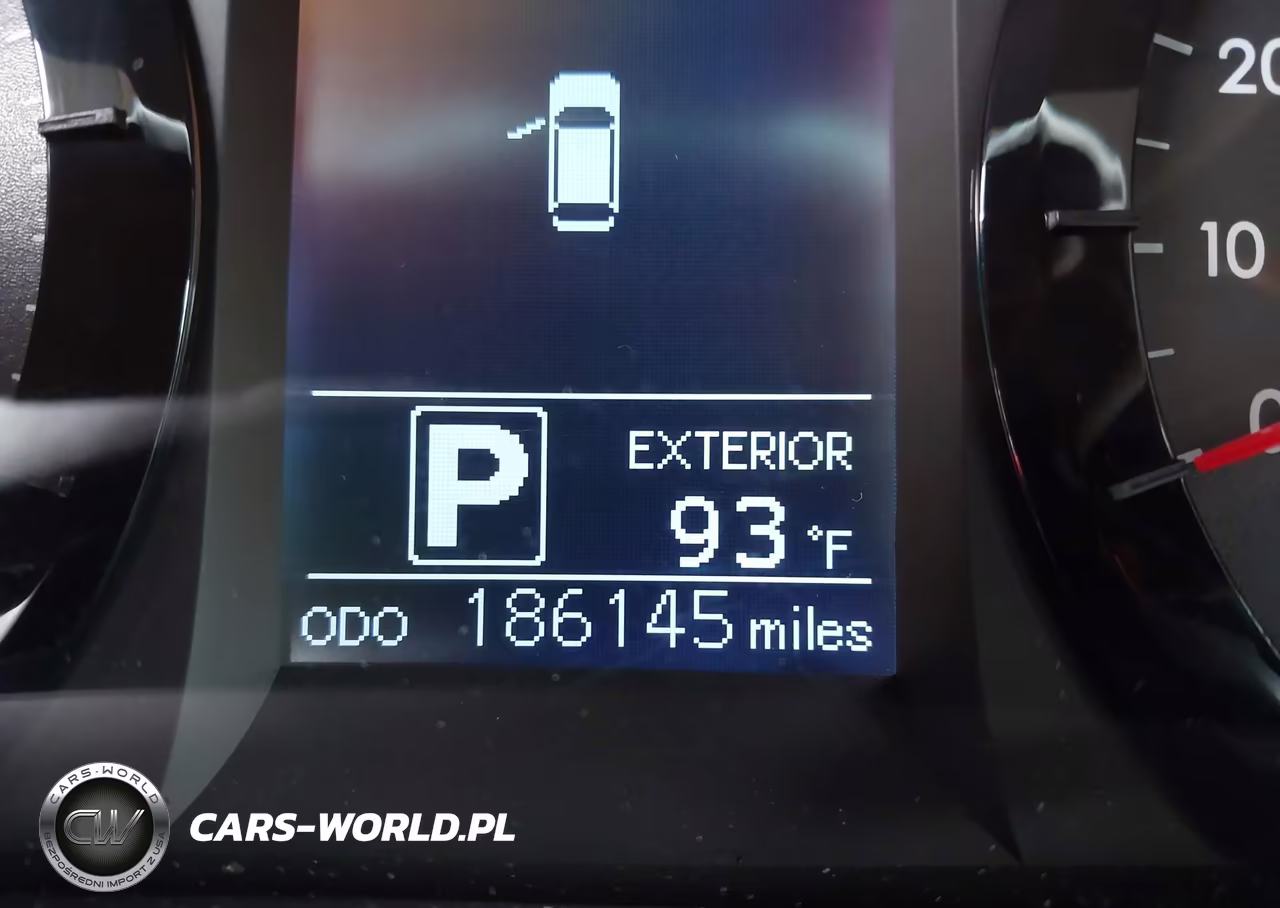 2015 Toyota Sienna Le 8 Passenger VIN:5TDKK3DC7FS564355 - 16