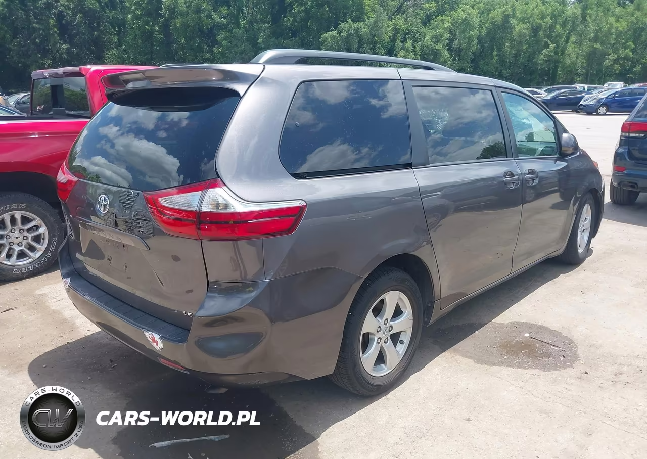2015 Toyota Sienna Le 8 Passenger VIN:5TDKK3DC7FS564355 - 4