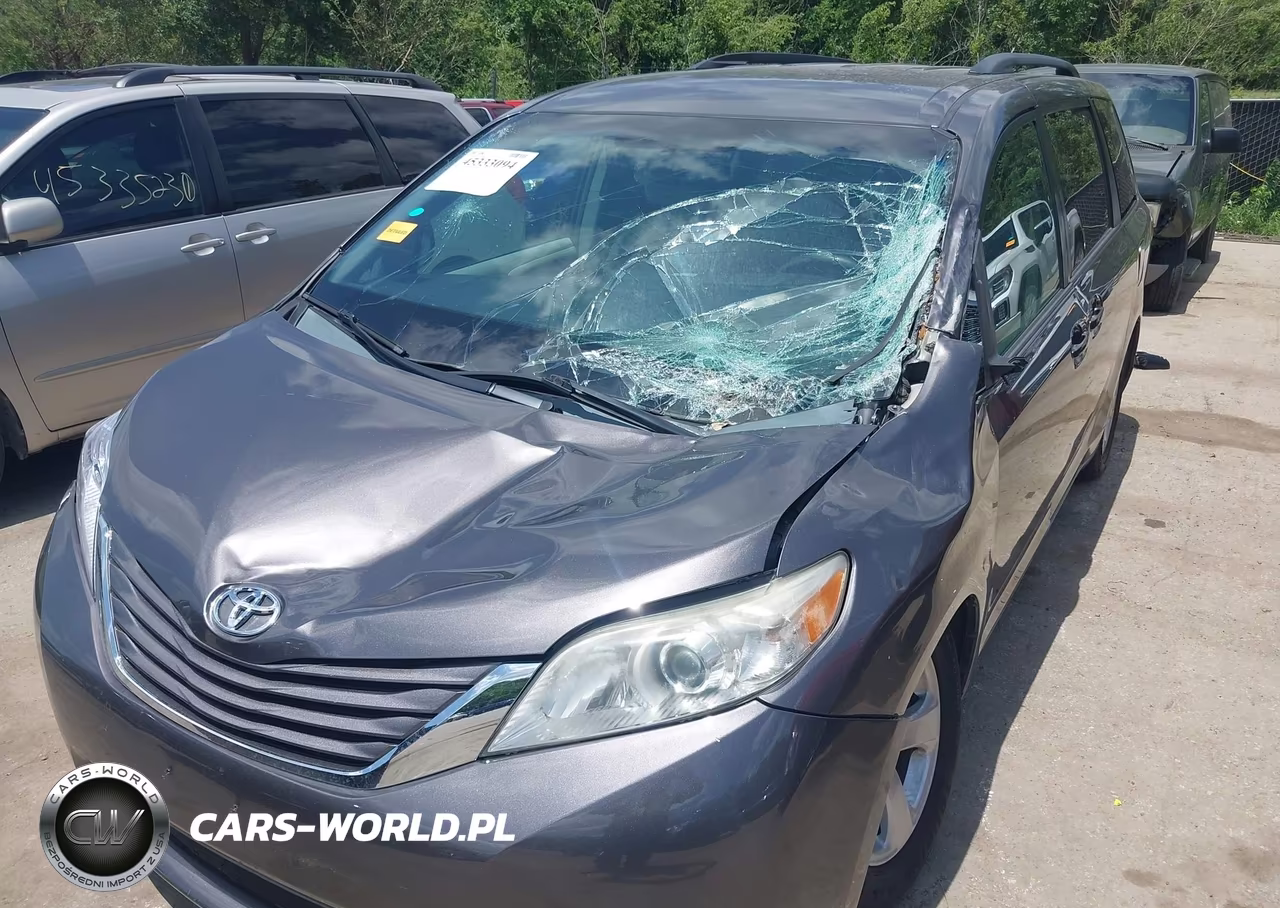 2015 Toyota Sienna Le 8 Passenger VIN:5TDKK3DC7FS564355 - 6