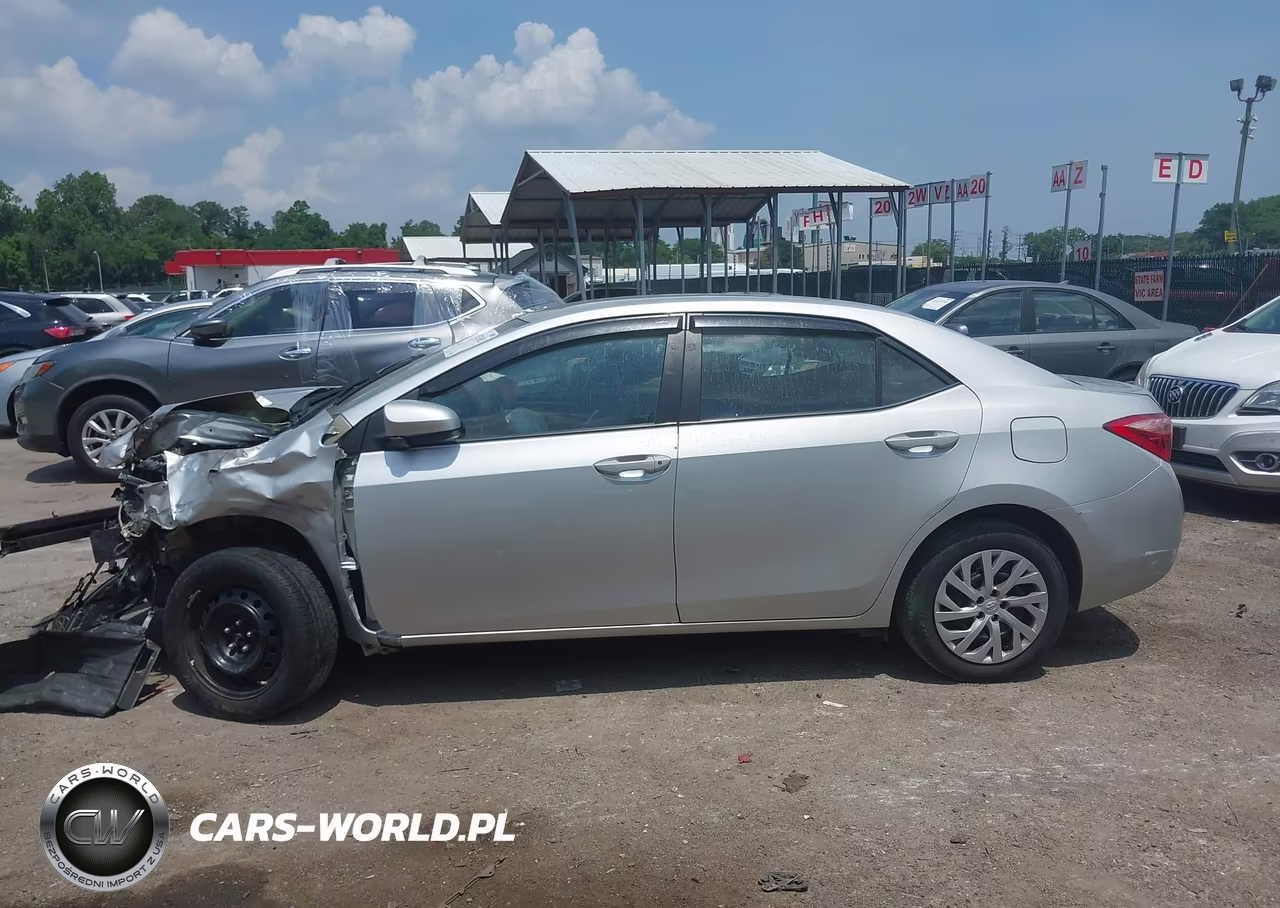 2017 Toyota Corolla Le VIN:2T1BURHE8HC942655 - 15