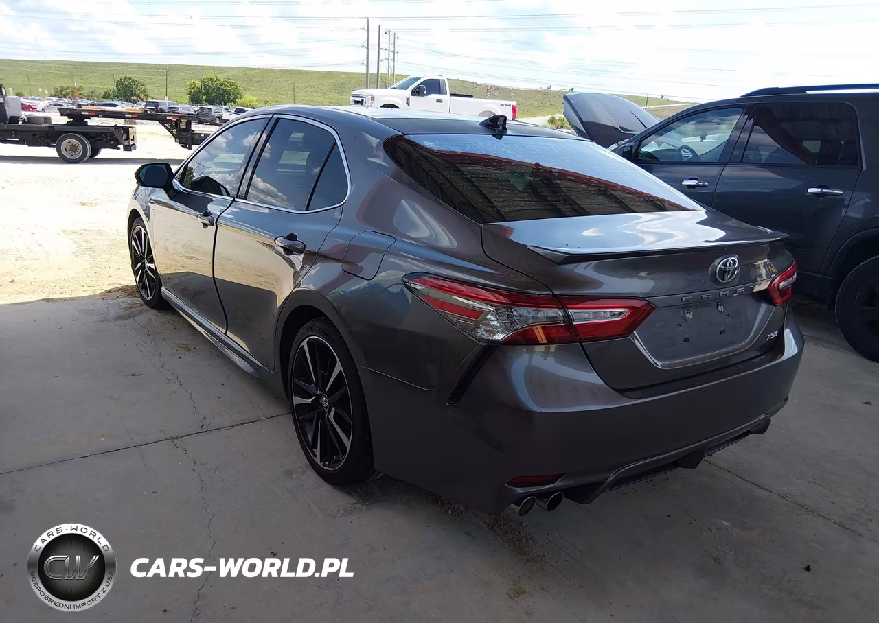 2019 Toyota Camry Xse VIN:4T1B61HK4KU851857 - 3