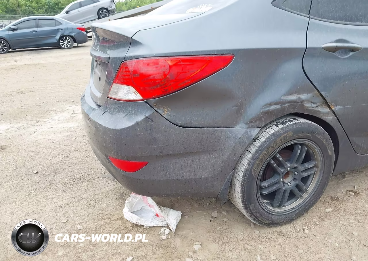 2013 Hyundai Accent Gls VIN:KMHCT4AEXDU411986 - 13