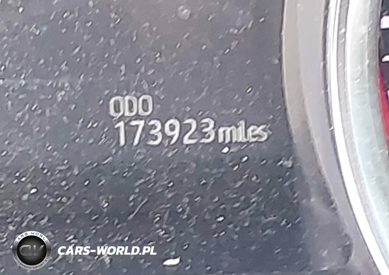 2018 Toyota Camry Xse VIN:4T1B61HK1JU031931 - 16