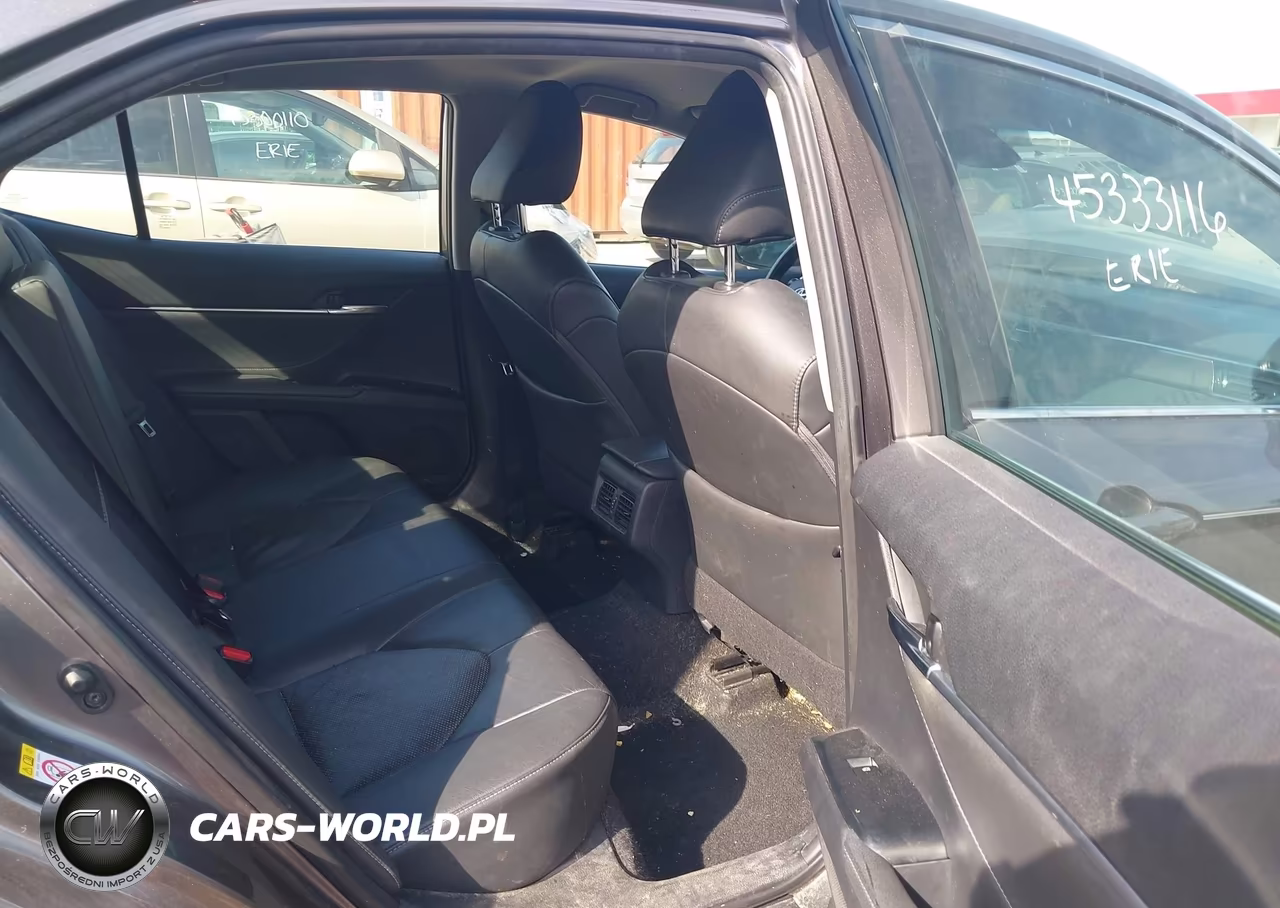 2018 Toyota Camry Xse VIN:4T1B61HK1JU031931 - 8