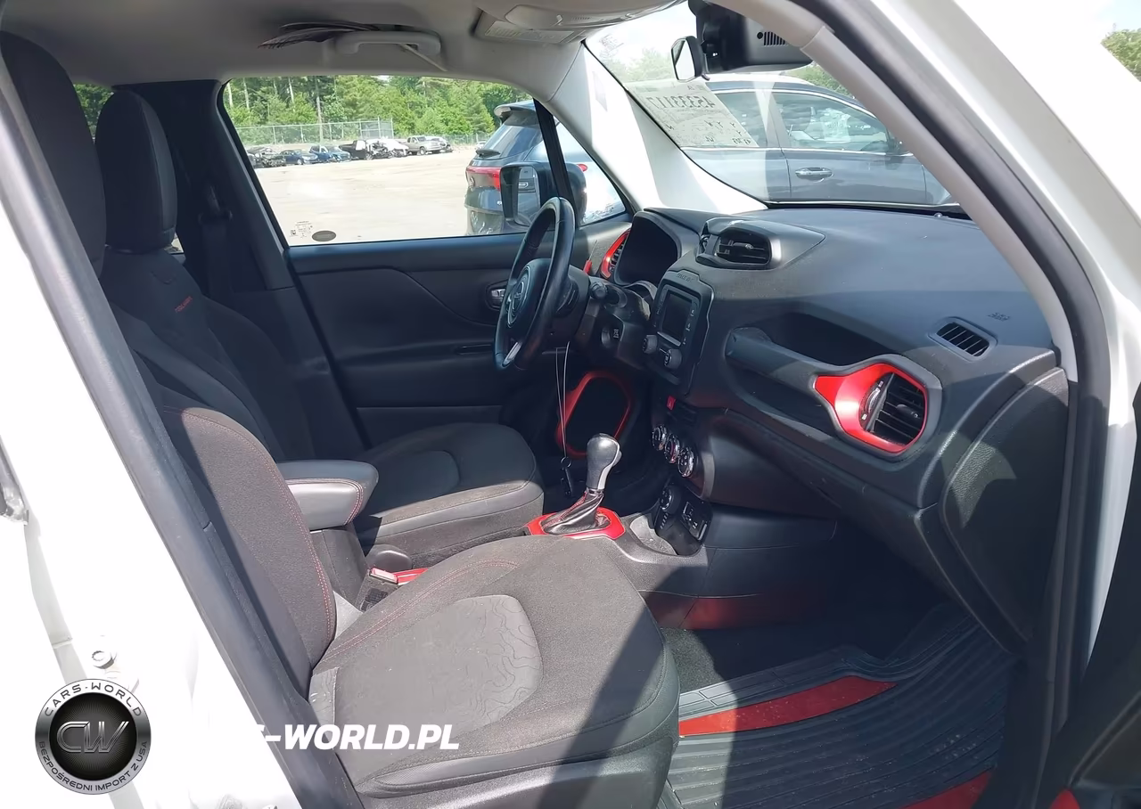 2015 Jeep Renegade Trailhawk VIN:ZACCJBCT0FPB54998 - 5