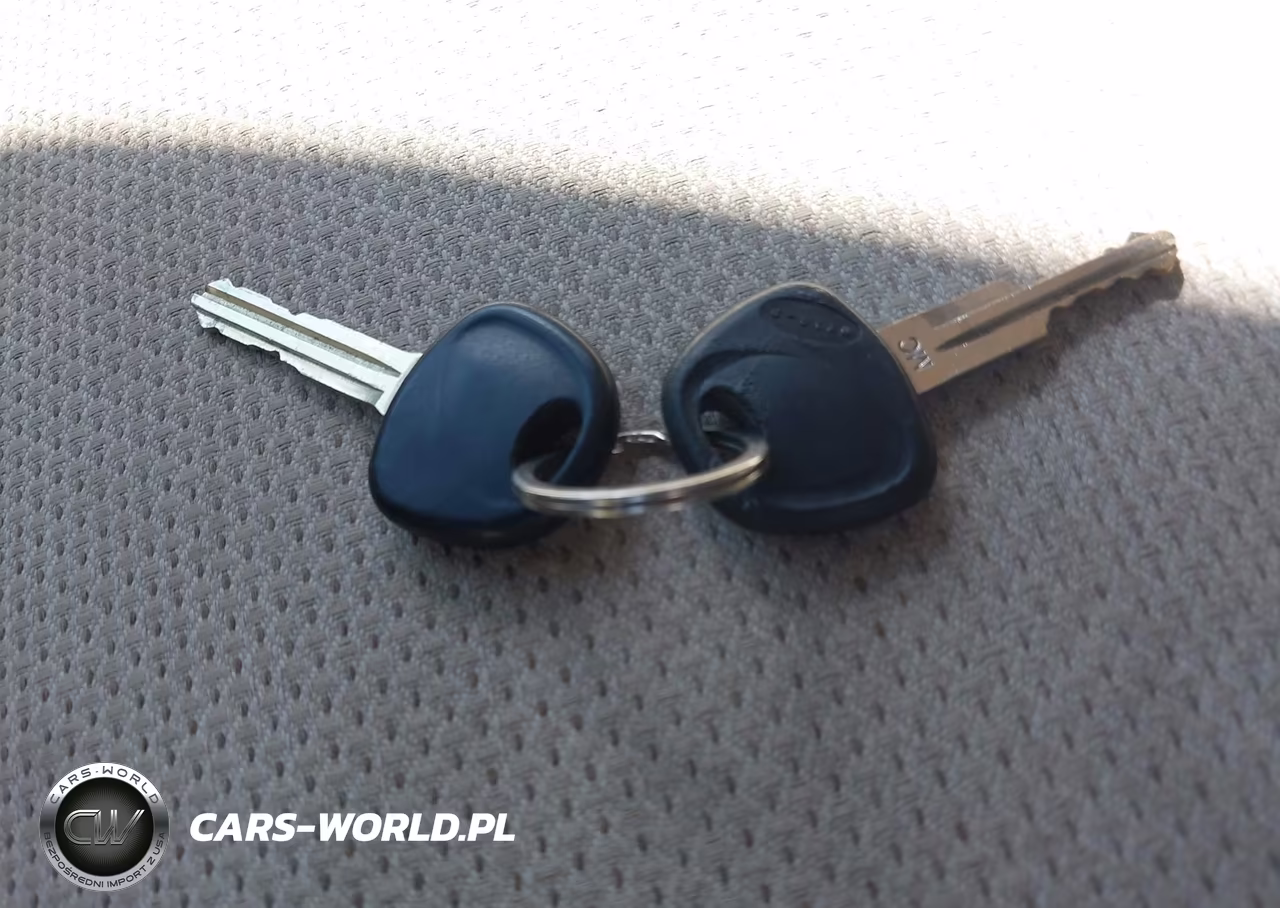 2009 Hyundai Accent Gls VIN:KMHCN46C39U374854 - 11
