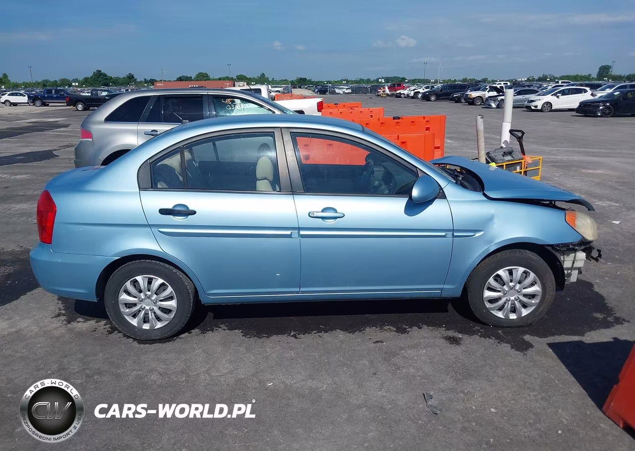 2009 Hyundai Accent Gls VIN:KMHCN46C39U374854 - 14