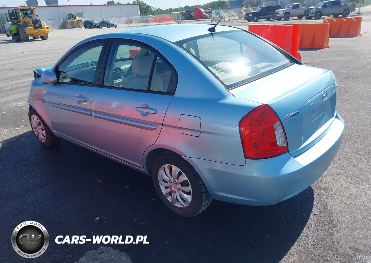 2009 Hyundai Accent Gls VIN:KMHCN46C39U374854 - 3
