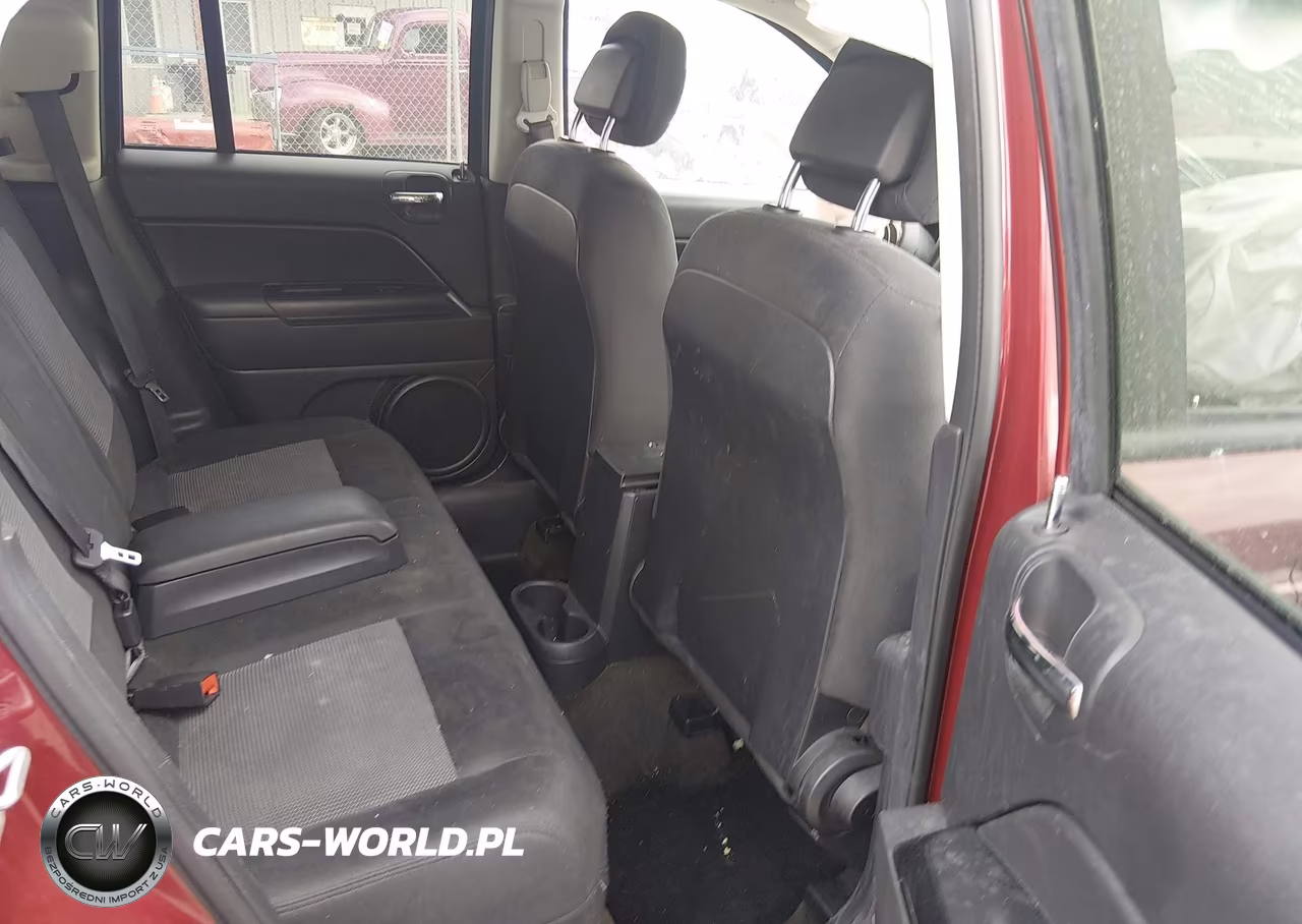 2016 Jeep Compass Sport VIN:1C4NJCBA4GD705719 - 8