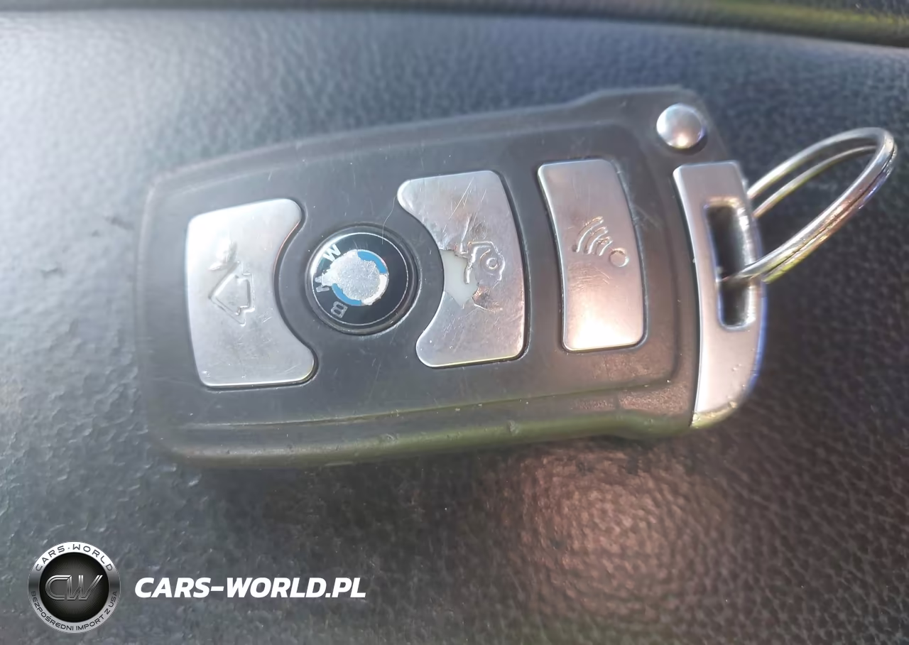 2006 BMW 750Li VIN:WBAHN83516DT64940 - 11