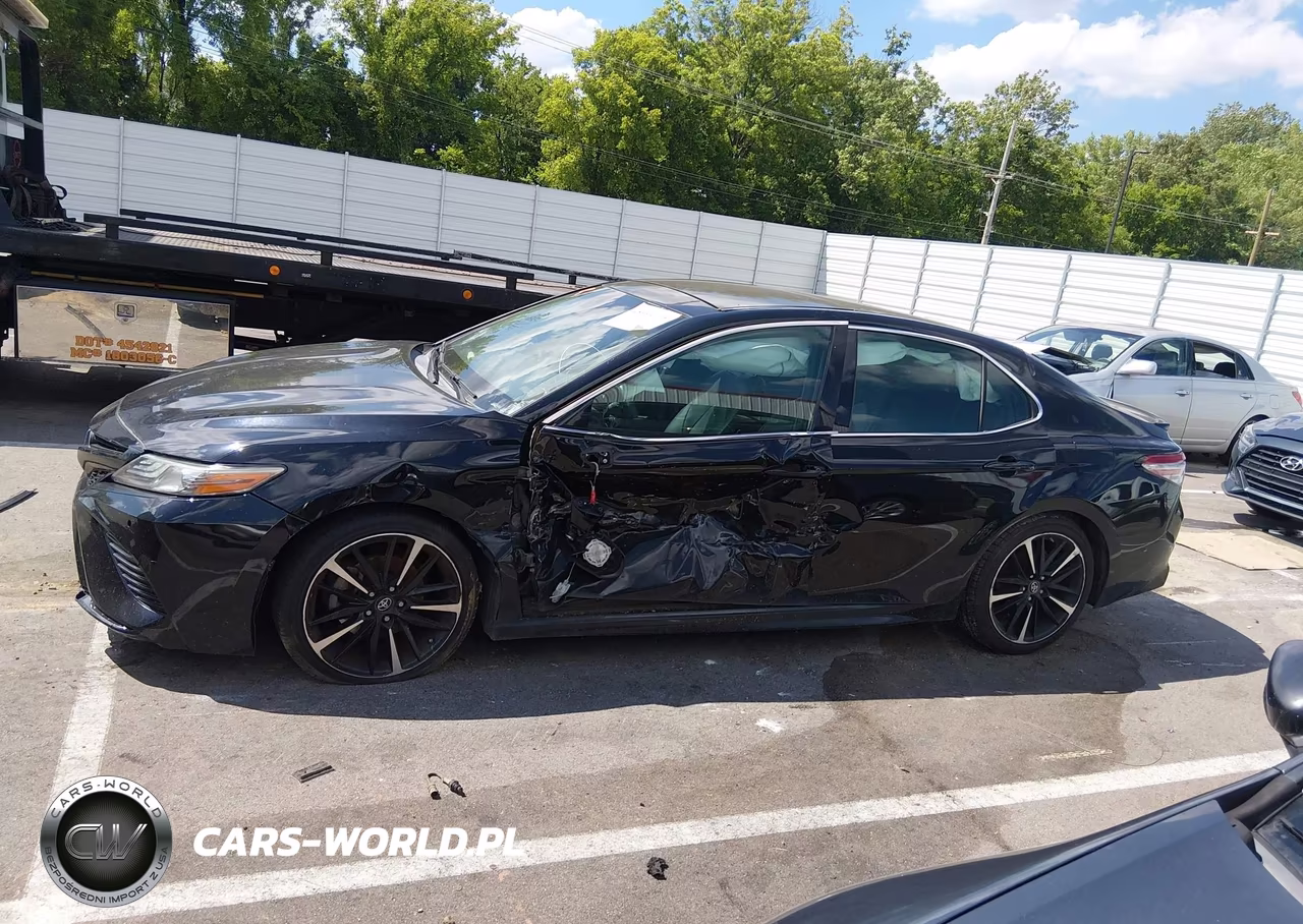 2018 Toyota Camry Xse VIN:4T1B61HK2JU021635 - 14