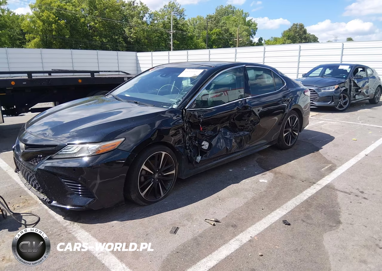 2018 Toyota Camry Xse VIN:4T1B61HK2JU021635 - 2