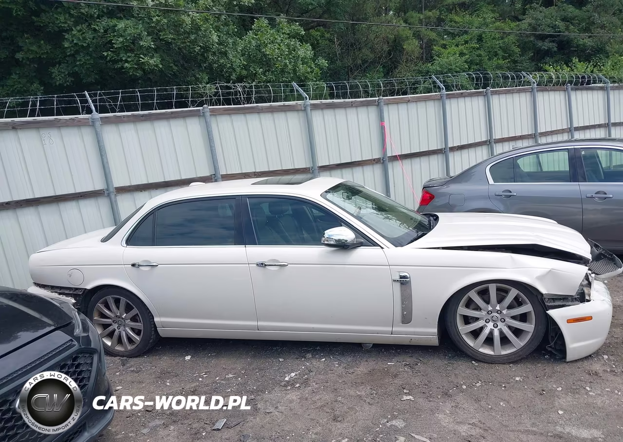 2008 Jaguar Xj Vanden Plas VIN:SAJWA82B48SH28560 - 13