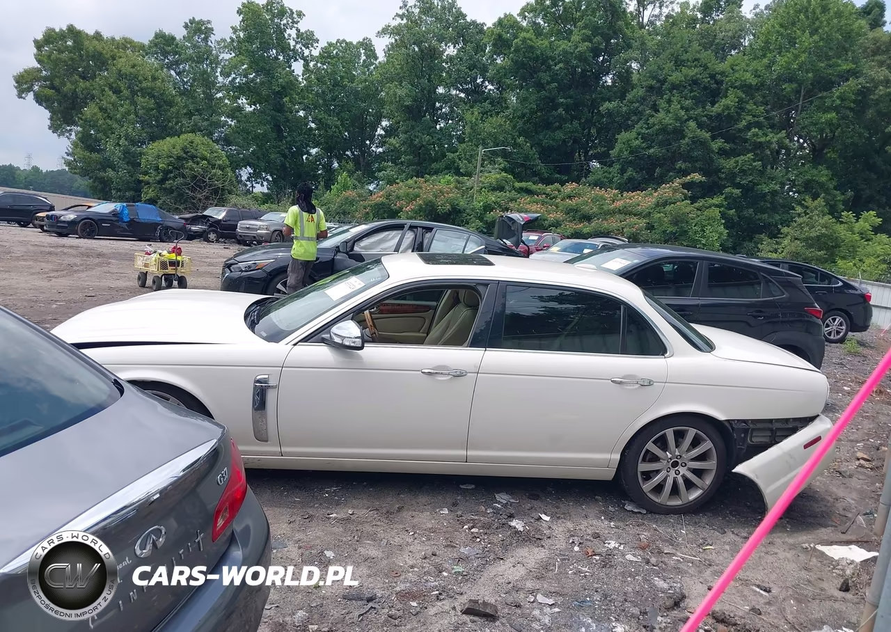 2008 Jaguar Xj Vanden Plas VIN:SAJWA82B48SH28560 - 14