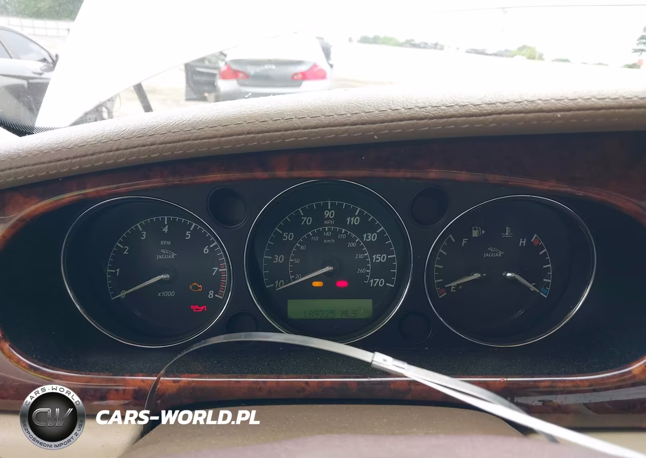 2008 Jaguar Xj Vanden Plas VIN:SAJWA82B48SH28560 - 7