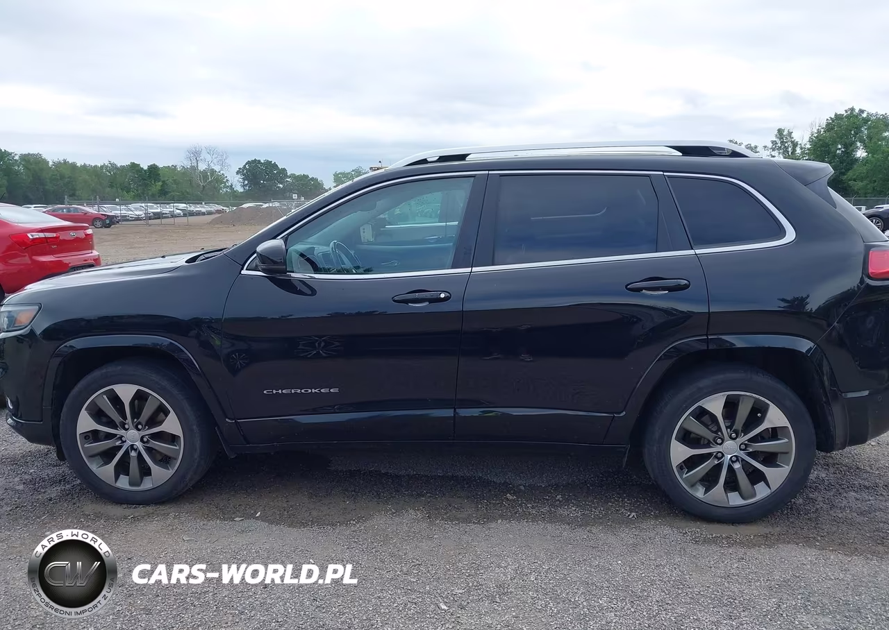2019 Jeep Cherokee Overland 4X4 VIN:1C4PJMJN5KD399349 - 14