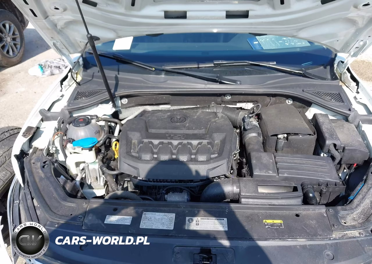 2018 Volkswagen Passat VIN:1VWAA7A31JC018328 - 10