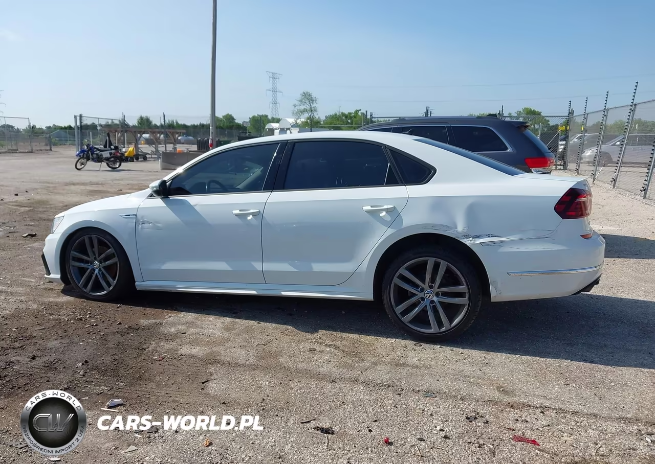 2018 Volkswagen Passat VIN:1VWAA7A31JC018328 - 14