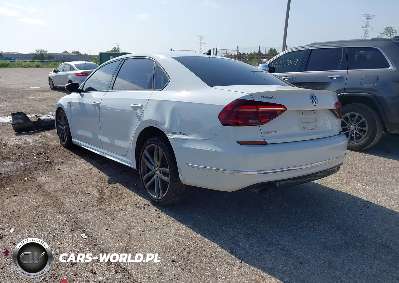 2018 Volkswagen Passat VIN:1VWAA7A31JC018328 - 3