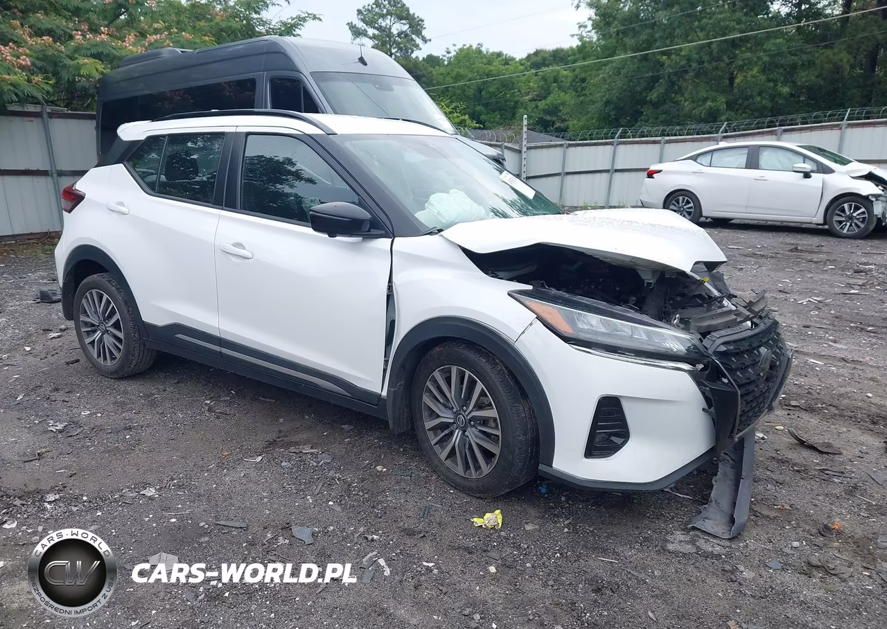2021 Nissan Kicks Sr Xtronic Cvt