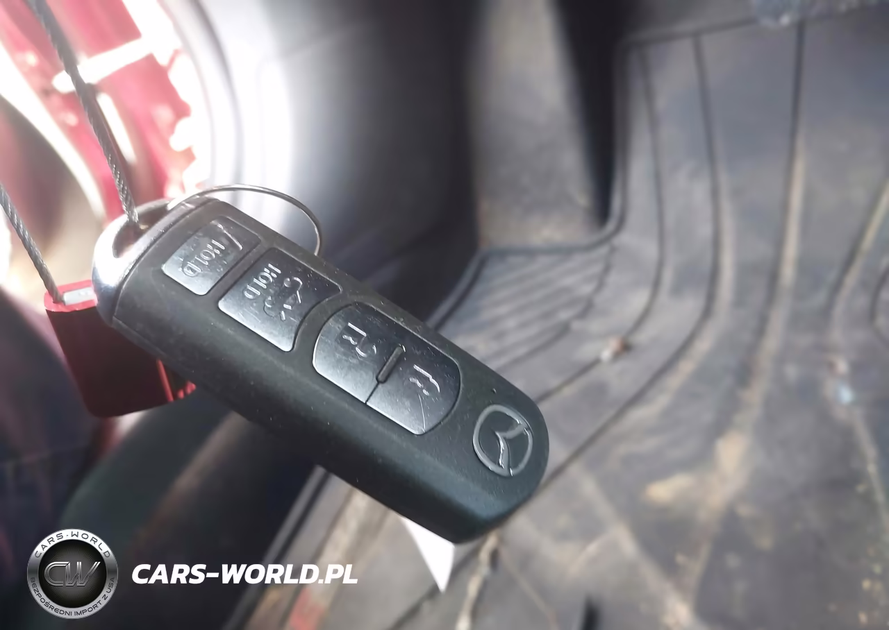 2015 Mazda Mazda3 I Sport VIN:JM1BM1U78F1227062 - 11
