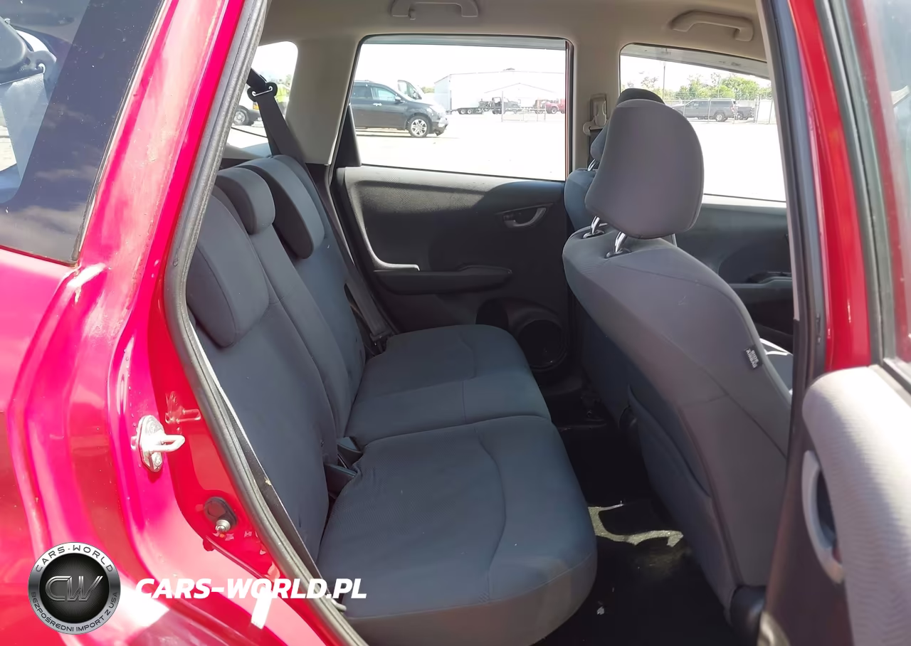 2013 Honda Fit VIN:JHMGE8G39DC067360 - 8