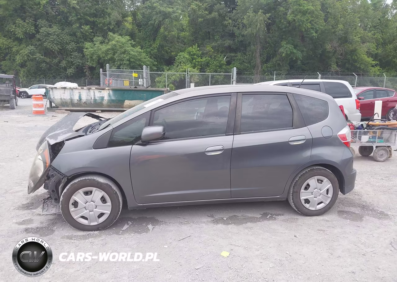 2013 Honda Fit VIN:JHMGE8G35DC048739 - 15